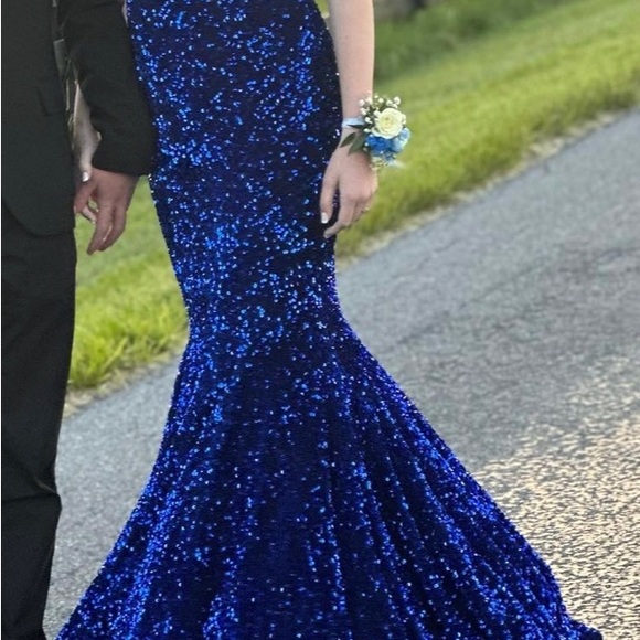 Portia and Scarlett dress size 4 - Picture 4 of 4